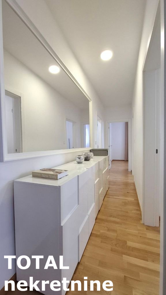 Četvorosoban stan na prodaju, Telep, Novi Sad, 127m², 350.000 €