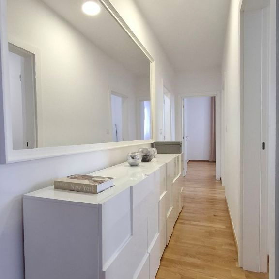 Četvorosoban stan na prodaju, Telep, Novi Sad, 127m², 350.000 €