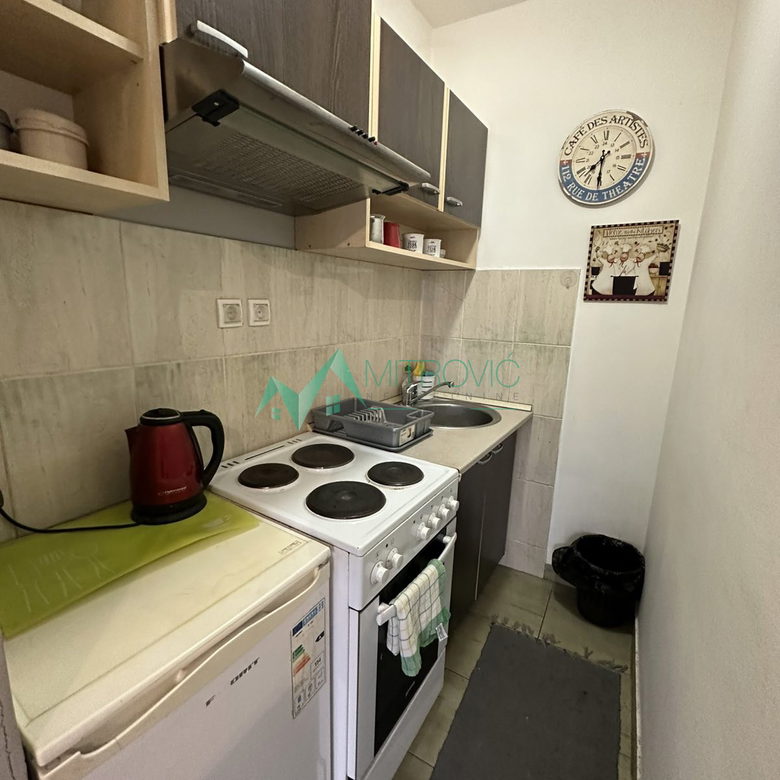 Stan Prodaja Novi Sad  25 m2