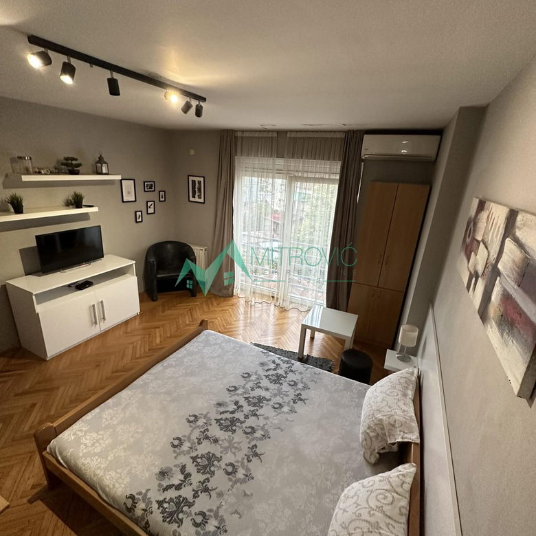Stan Prodaja Novi Sad  25 m2