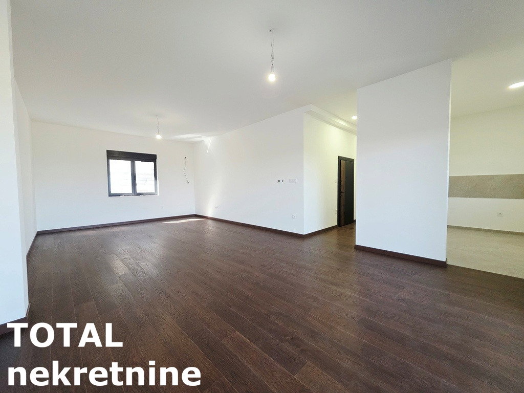 Stan Prodaja Novi Sad  154 m2