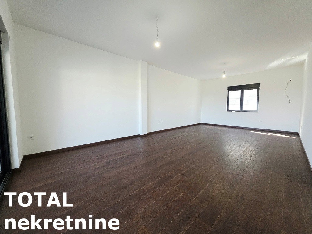 Stan Prodaja Novi Sad  154 m2