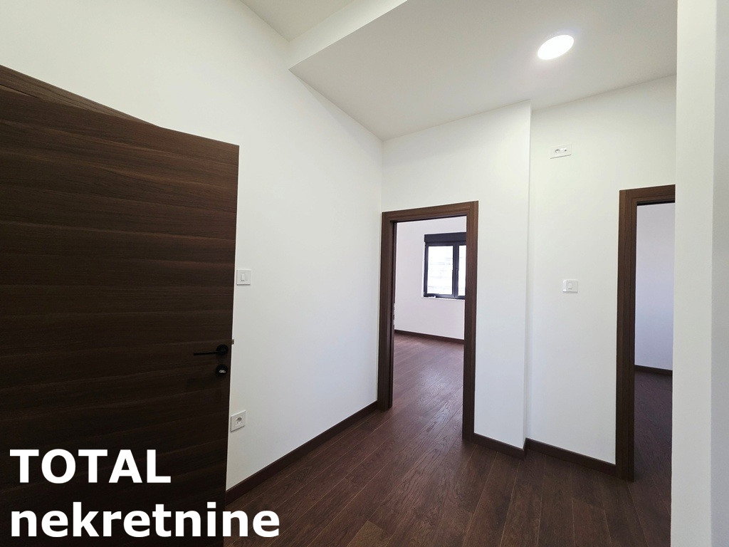 Stan Prodaja Novi Sad  154 m2