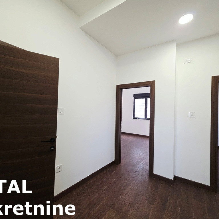 Stan Prodaja Novi Sad  154 m2