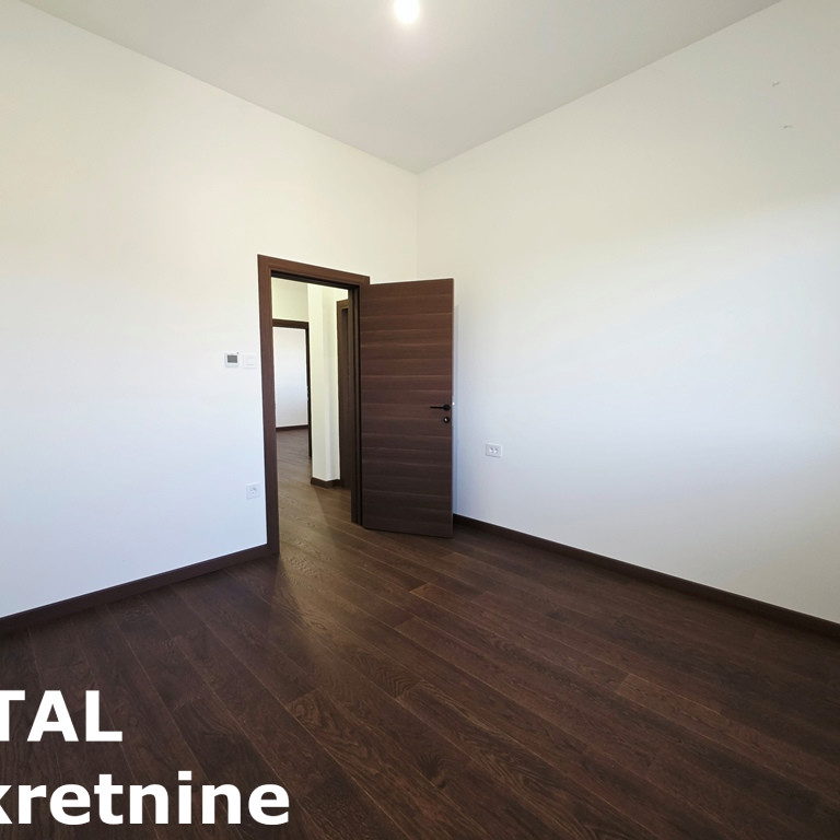 Petosoban stan na prodaju, Sremska Kamenica, Novi Sad, 154m², 346.500 €