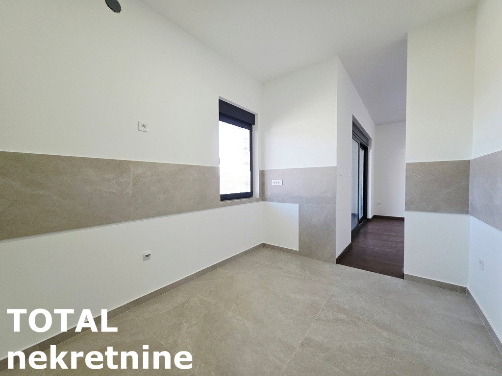 Stan Prodaja Novi Sad  154 m2