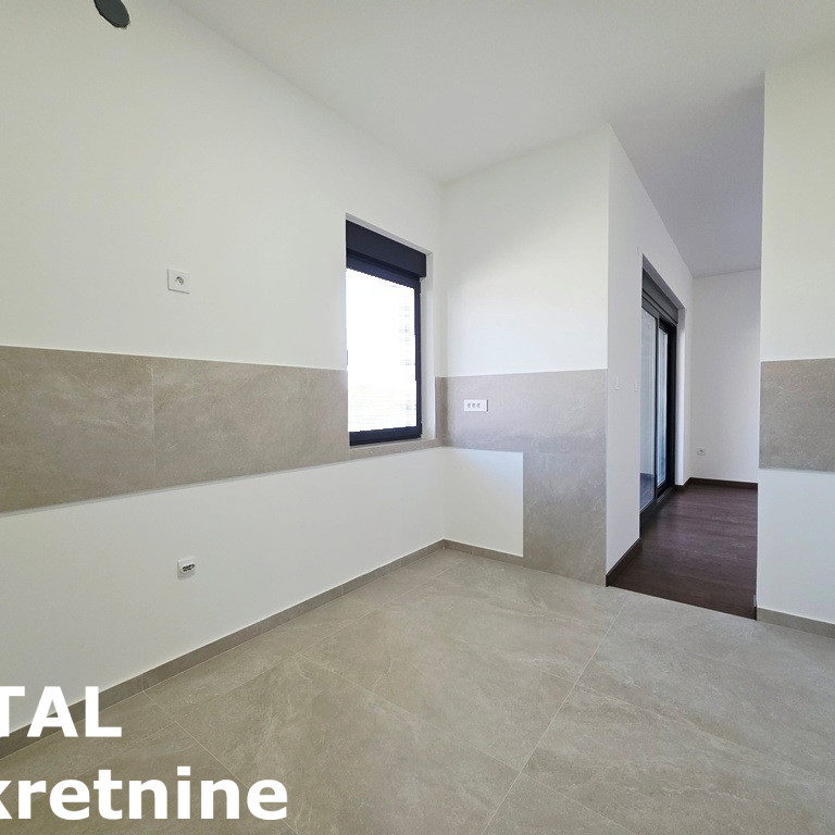 Stan Prodaja Novi Sad  154 m2