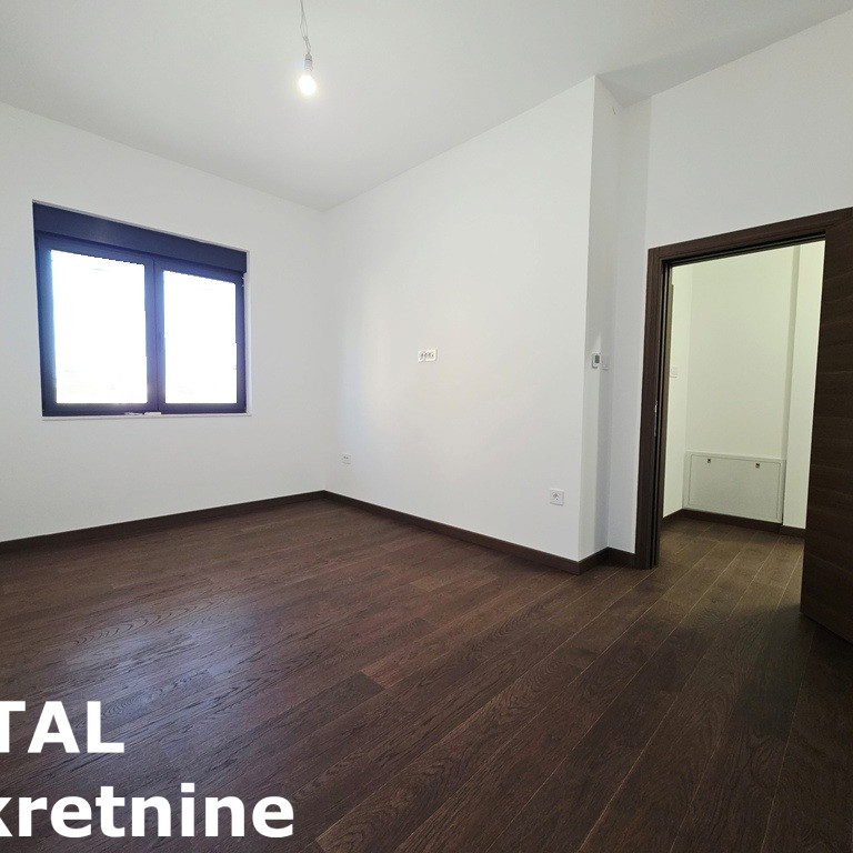 Petosoban stan na prodaju, Sremska Kamenica, Novi Sad, 154m², 346.500 €