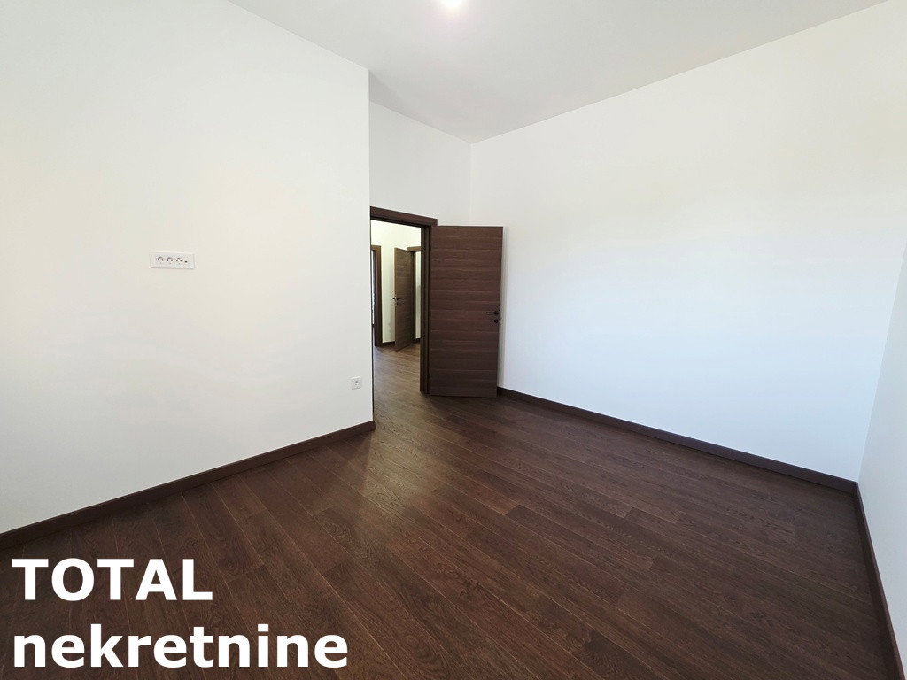 Petosoban stan na prodaju, Sremska Kamenica, Novi Sad, 154m², 346.500 €