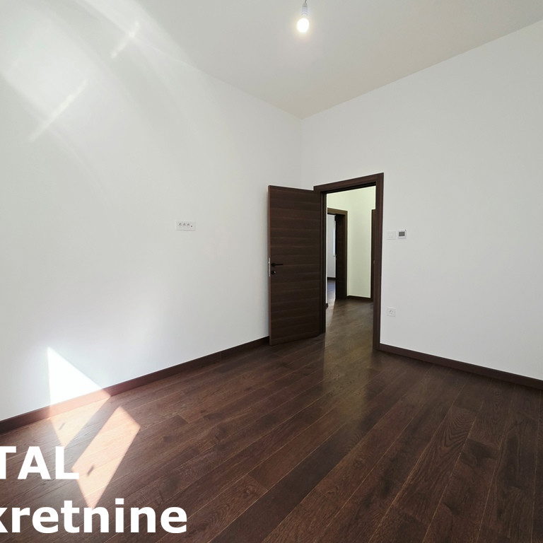 Petosoban stan na prodaju, Sremska Kamenica, Novi Sad, 154m², 346.500 €