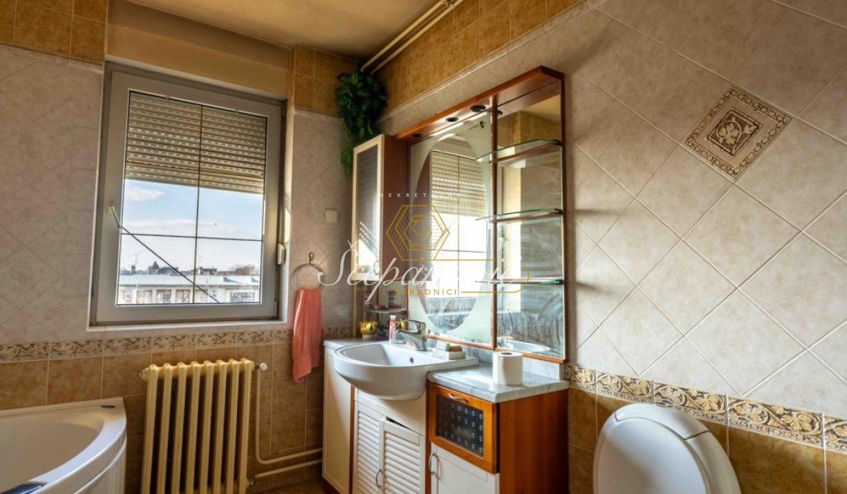 Petosoban stan na prodaju, Kej, Novi Sad, 179m², 400.000 €