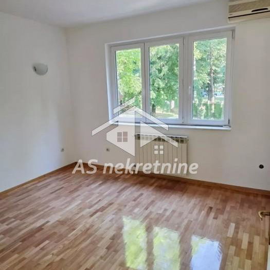 Četvorosoban stan za izdavanje, Dedinje, Beograd, 104m², 1.500 €/mes