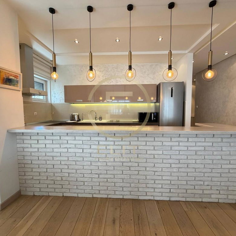 Trosoban stan na prodaju, Liman, Novi Sad, 105m², 430.000 €