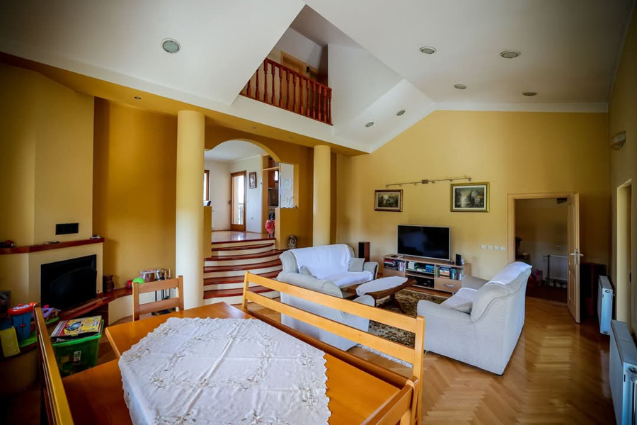Kuća Prodaja Beograd Kuća Prodaja Beograd Borča 282 m2