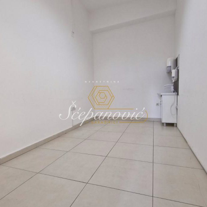 Lokal Prodaja Novi Sad  155 m2