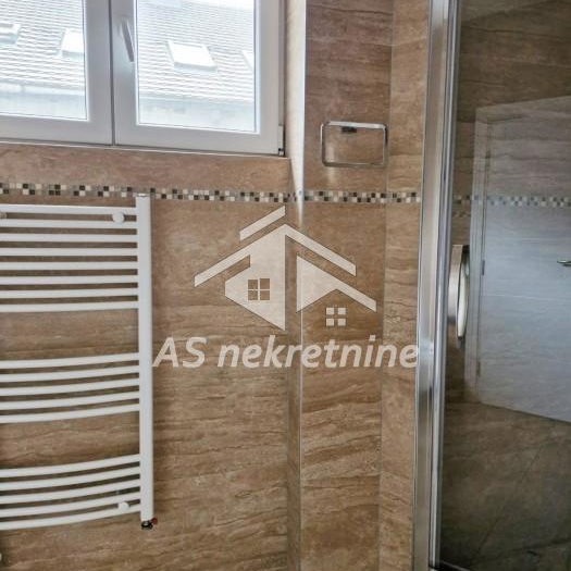 Lokal za izdavanje, Kalenić Pijaca, Beograd, 72m², 950 €/mes