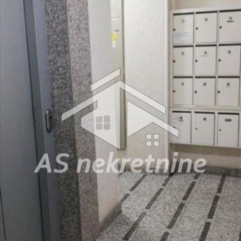 Četvorosoban stan za izdavanje, Slavija, Beograd, 130m², 2.000 €/mes