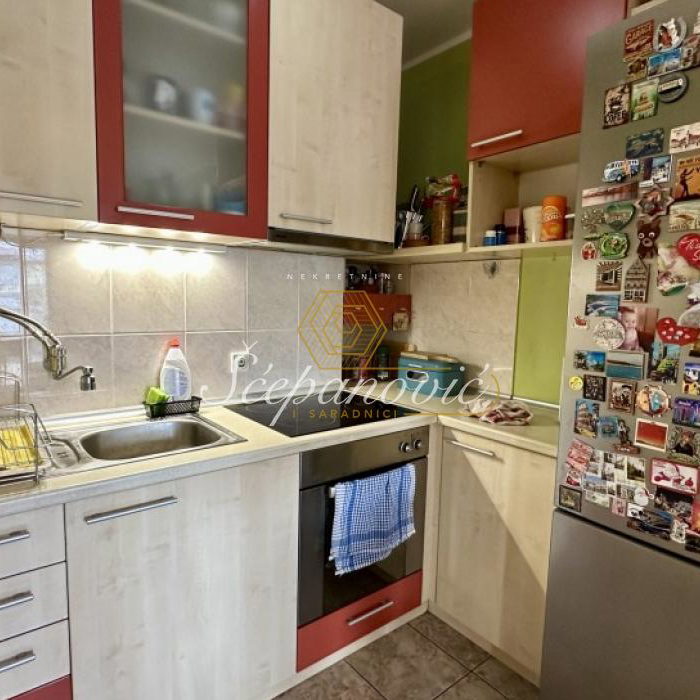 Stan Prodaja Novi Sad  75 m2