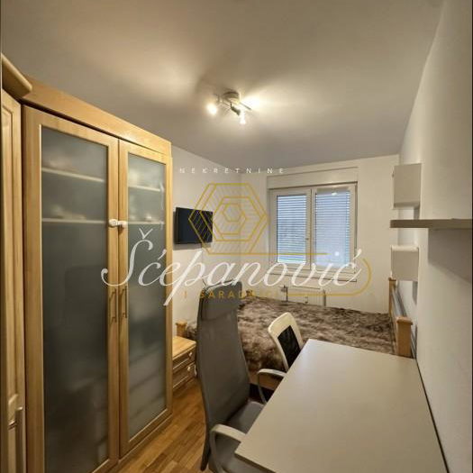 Stan Prodaja Novi Sad  79 m2