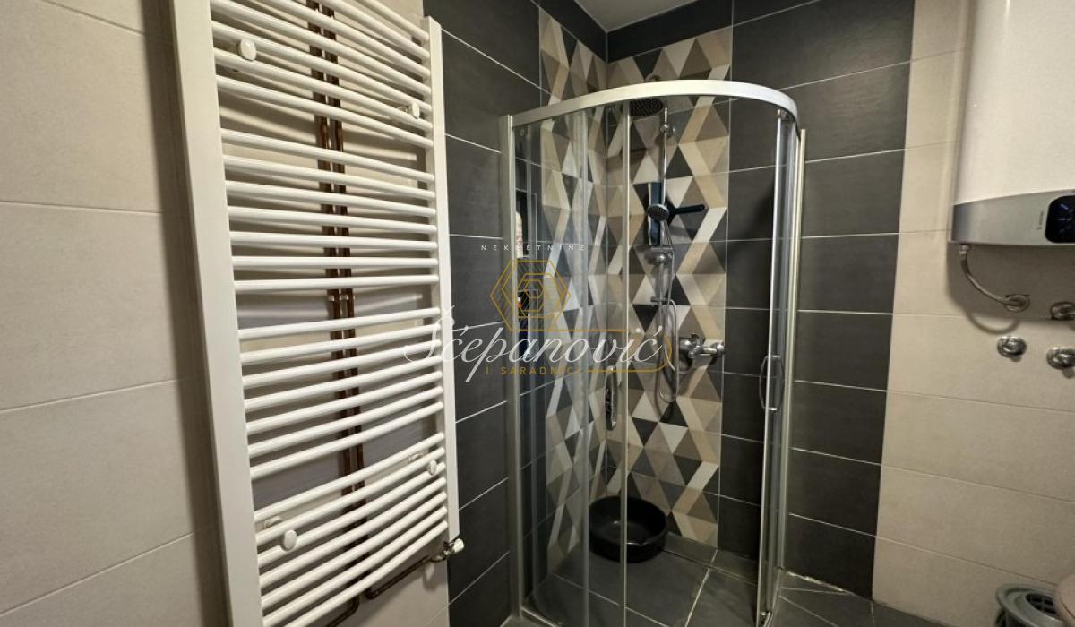 stanovi-izdavanje-FChnpCh3Pq Kuća na prodaju, Klisa, Novi Sad, 100m², 300.000 €