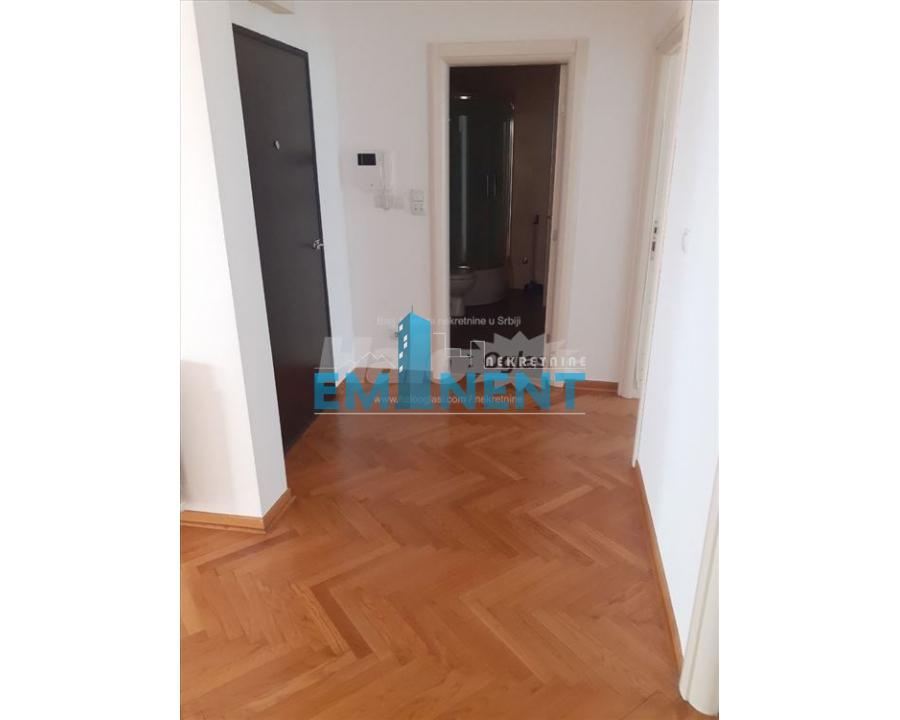 Stan Izdavanje Beograd Crveni Krst Vračar 90 m2