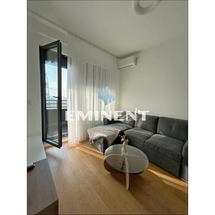 Stan Izdavanje Beograd  44 m2