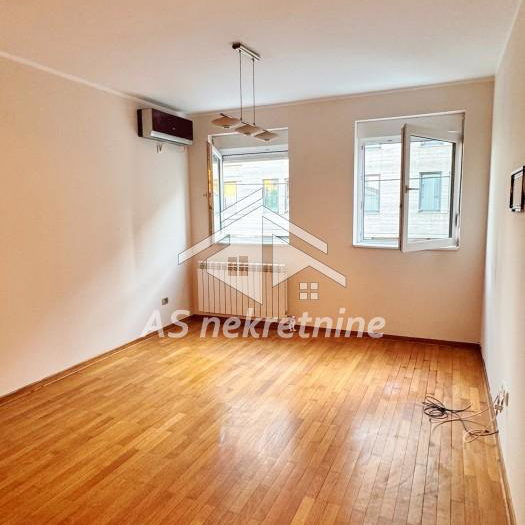 Stan Izdavanje Beograd Lekino Brdo 67 m2