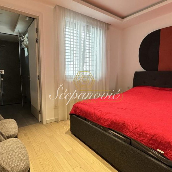 Stan Izdavanje Beograd Krunska 163 m2