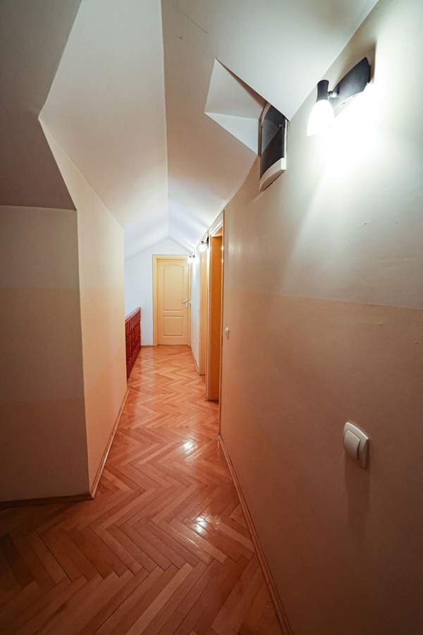 Kuća na prodaju, Borča, Beograd, 282m², 330.000 €
