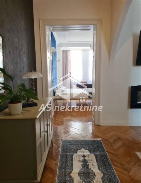 Trosoban stan za izdavanje, Ekonomski Fakultet, Beograd, 94m², 1.400 €/mes