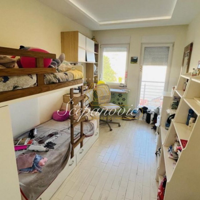 Petosoban stan na prodaju, Rotkvarija, Novi Sad, 181m², 420.000 €