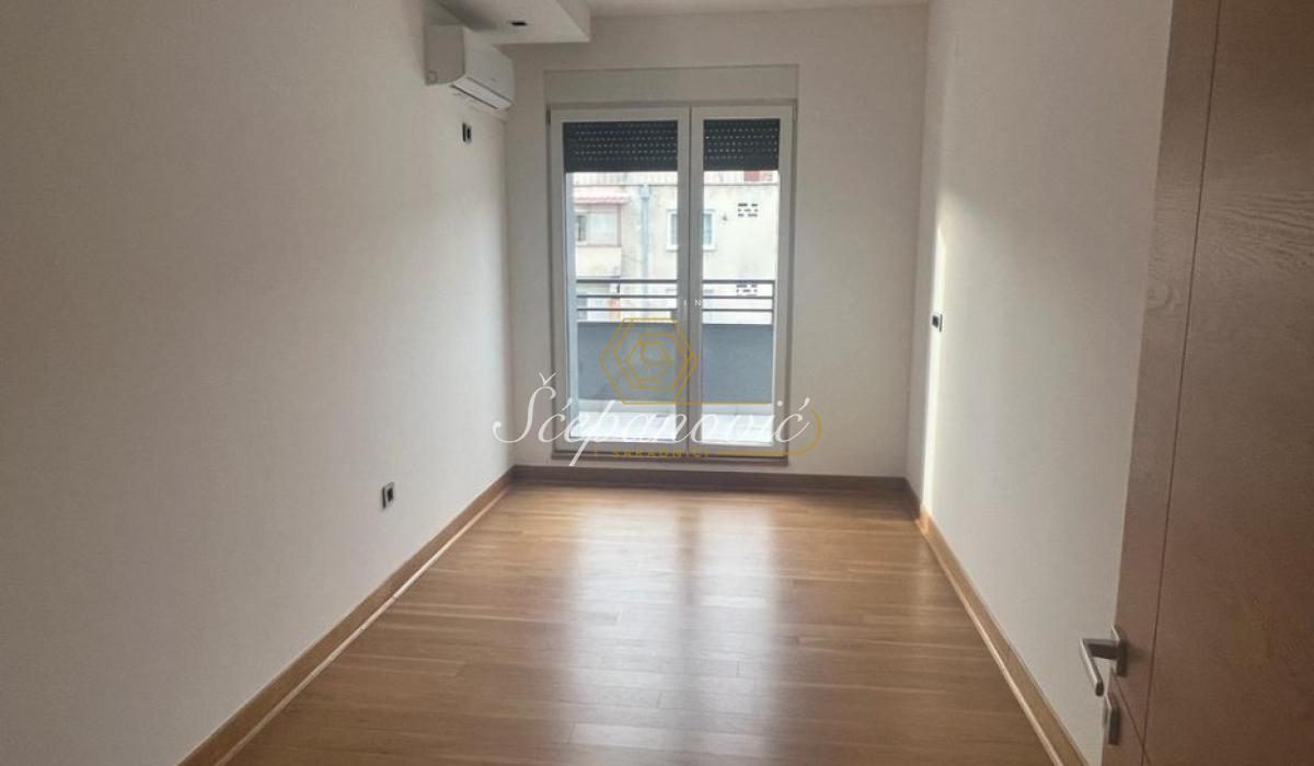 Stan Prodaja Novi Sad Stan Prodaja Novi Sad 240 m2