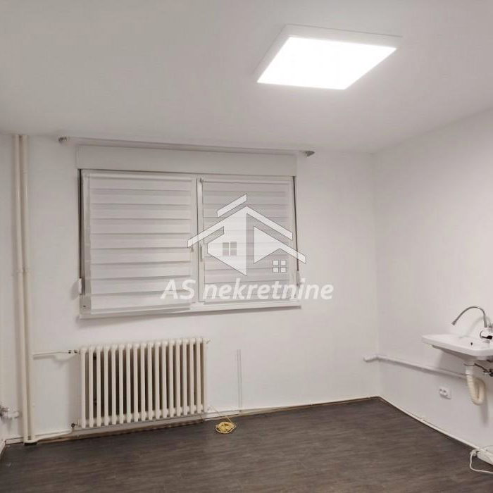 Lokal Izdavanje Beograd 27. Marta 80 m2