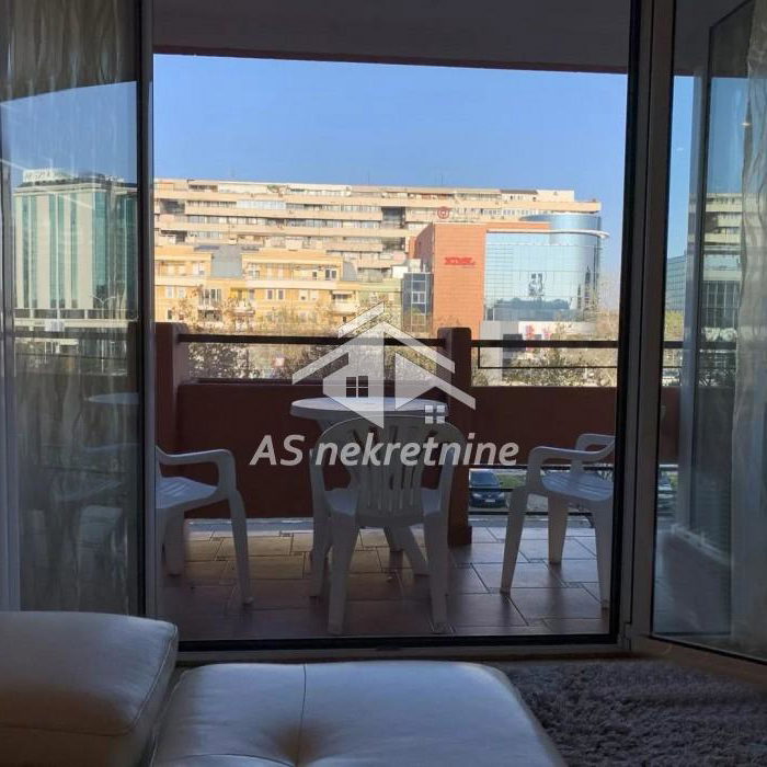 Trosoban stan za izdavanje, Blok 22, Beograd, 80m², 2. sprat, 1.000 €/mes