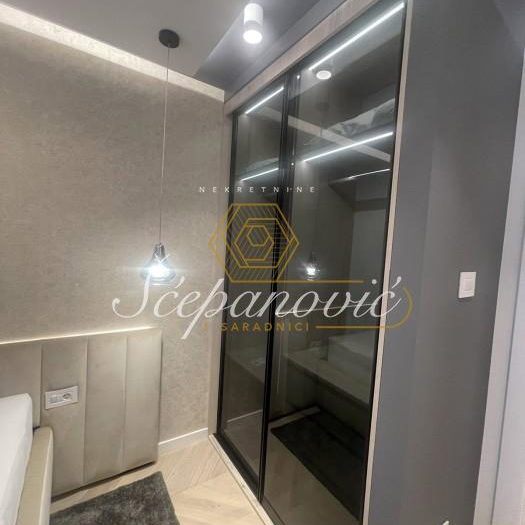 Dvosoban stan za izdavanje, Grbavica, Novi Sad, 52m², 1.100 €/mes