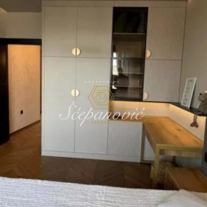 Stan Prodaja Novi Sad  93 m2