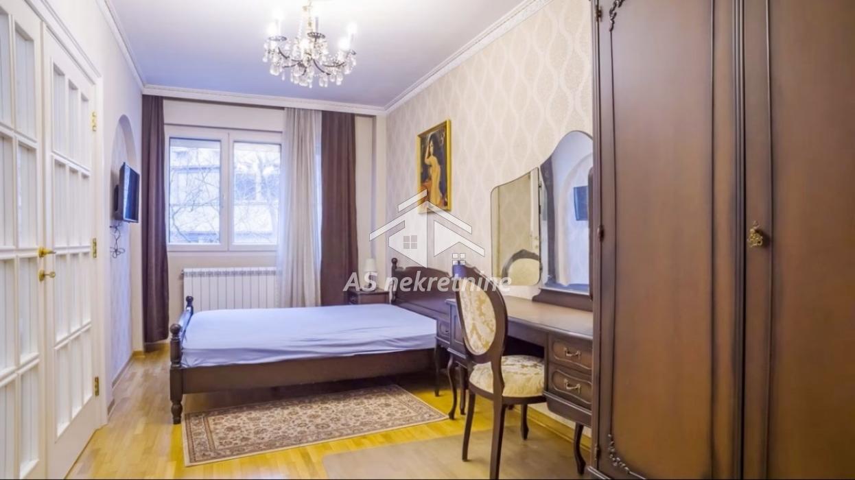 stanovi-izdavanje-PGZ8sUCOyO Dvosoban stan na prodaju, Skadarlija, Beograd, 62m², 295.000 €