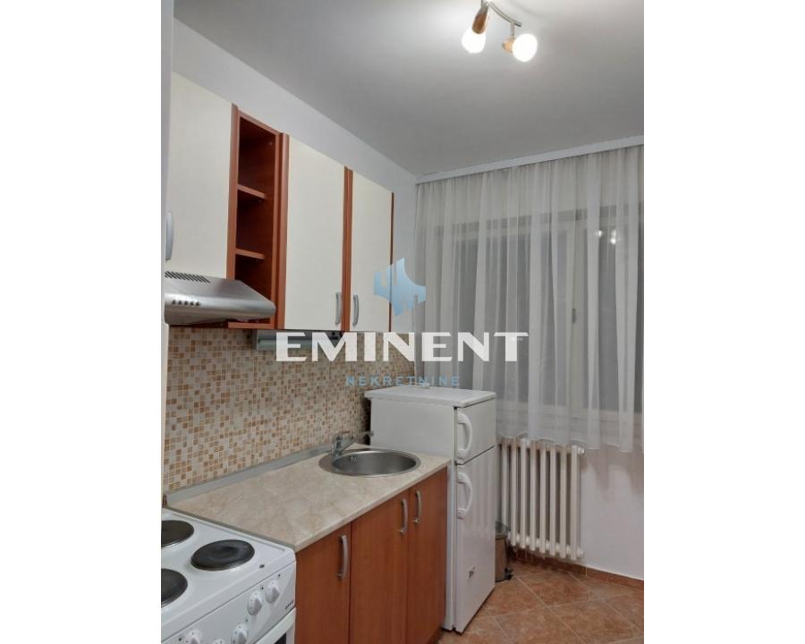 Stan Izdavanje Beograd Blok 38 40 m2