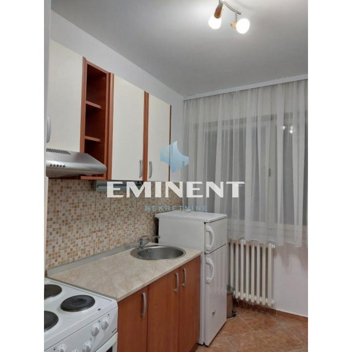 Stan Izdavanje Beograd Blok 38 40 m2