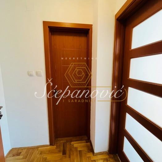 Trosoban stan na prodaju, Nova Detelinara, Novi Sad, 67m², 190.000 €