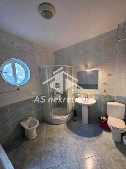 stanovi-izdavanje-TILqi4MJxb Četvorosoban stan za izdavanje, Dedinje, Beograd, 104m², 1.500 €/mes