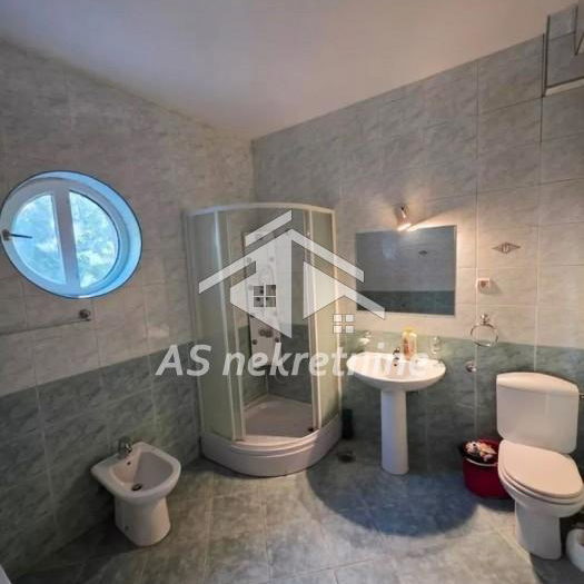 Četvorosoban stan za izdavanje, Dedinje, Beograd, 104m², 1.500 €/mes
