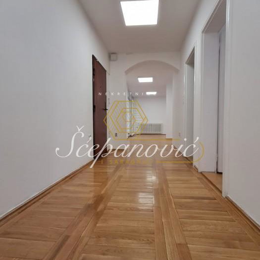 Stan Prodaja Novi Sad  96 m2