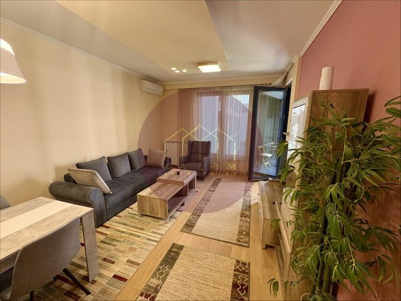 Stan Izdavanje Beograd  53 m2