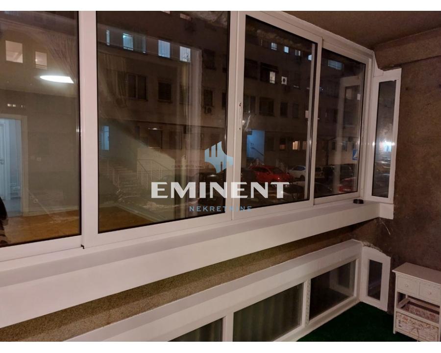 stanovi-izdavanje-UdGSpcwzzI Četvorosoban stan za izdavanje, Blok 28, Beograd, 82m², 1.000 €/mes
