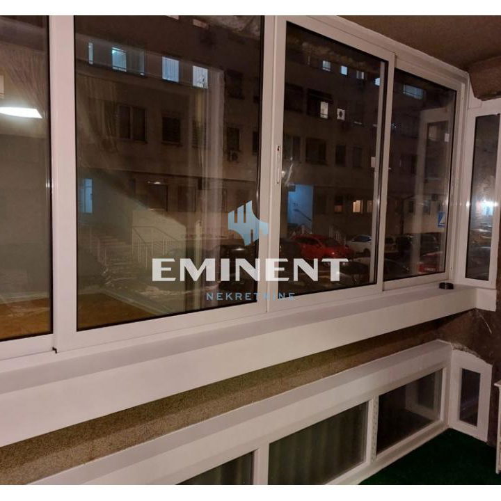 Četvorosoban stan za izdavanje, Blok 28, Beograd, 82m², 1.000 €/mes