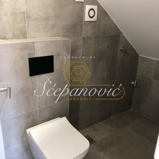 Stan Prodaja Novi Sad  70 m2