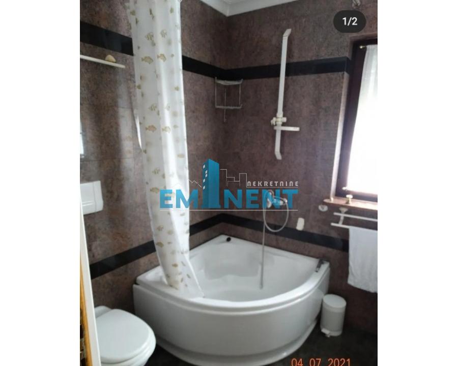 stanovi-izdavanje-VDr8bnklSs Kuća na prodaju, Sremčica, Beograd, 300m², 360.000 €