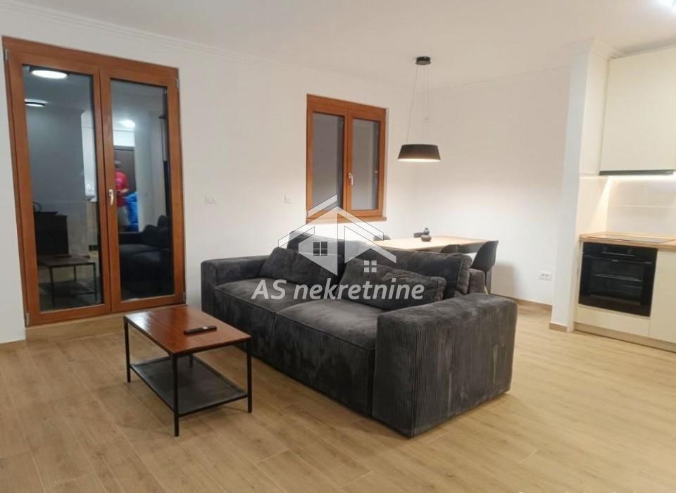 Trosoban stan za izdavanje, Autokomanda, Beograd, 77m², 1.100 €/mes
