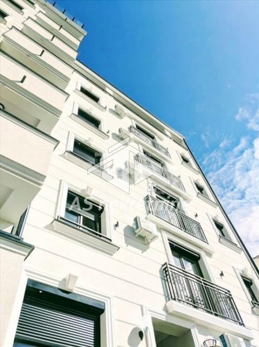 Trosoban stan za izdavanje, Cvetkova Pijaca, Beograd, 60m², 800 €/mes